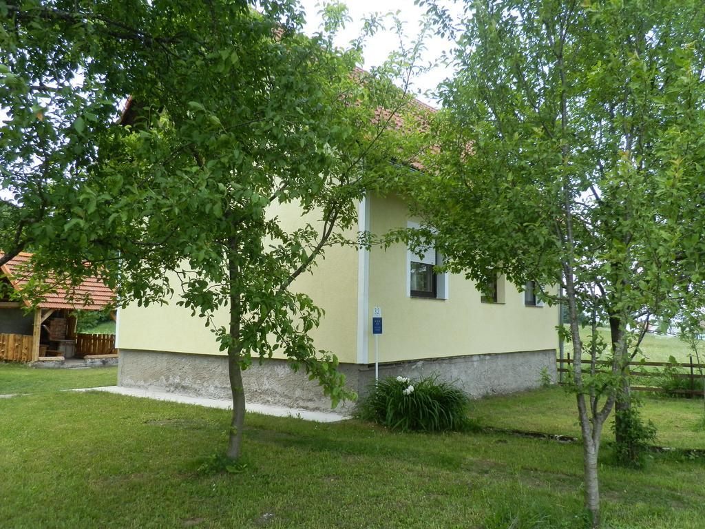 Holiday Home Lana Saborsko Phòng bức ảnh