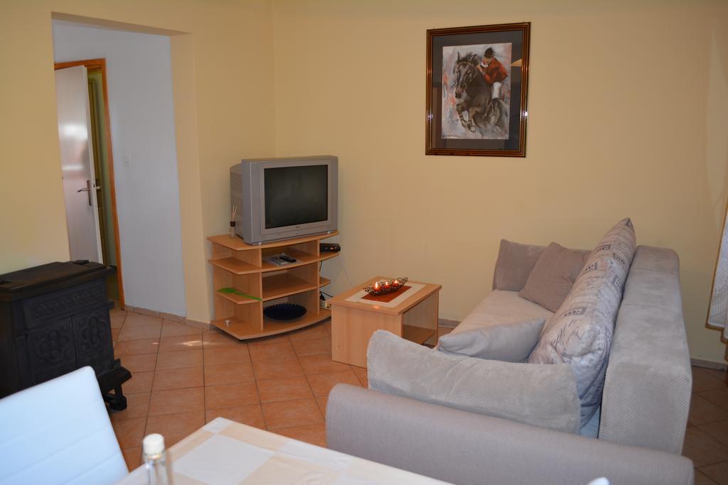 Holiday Home Lana Saborsko Ngoại thất bức ảnh