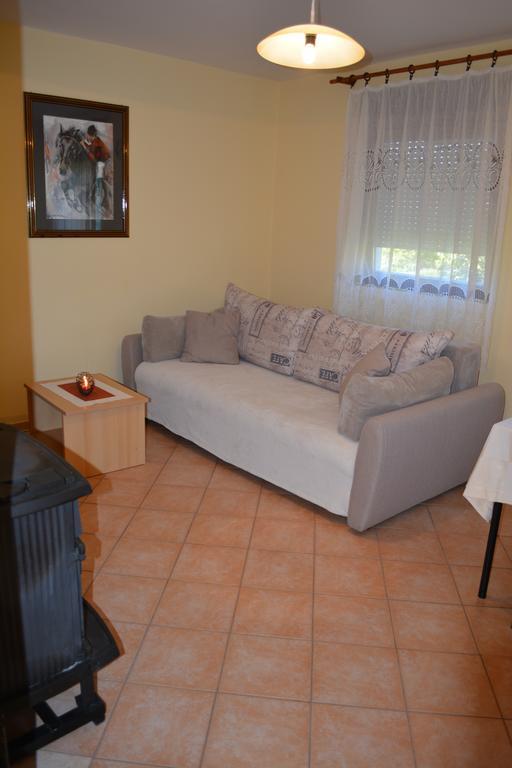 Holiday Home Lana Saborsko Ngoại thất bức ảnh